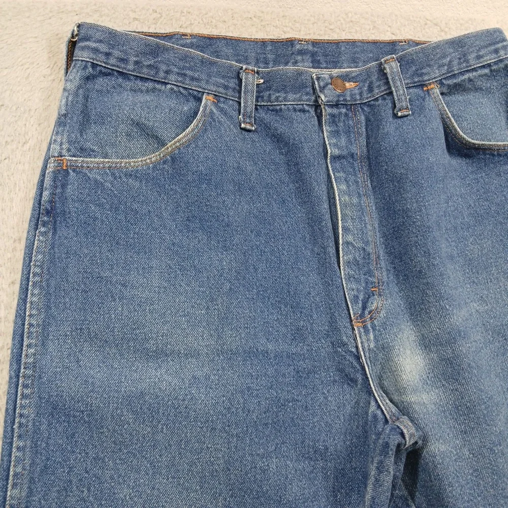 Wrangler Vintage 90s Made in USA Cut-Off Frayed Hem‎ Denim Jeans 38 Blue